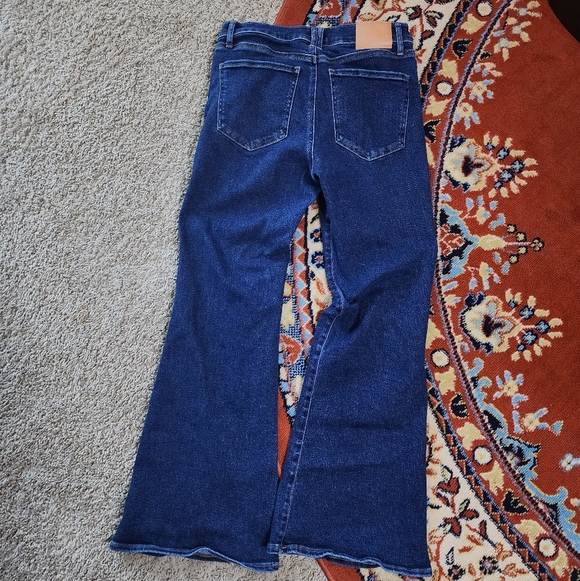 Express '70s Flare Women's Jeans - Picture 2 of 6